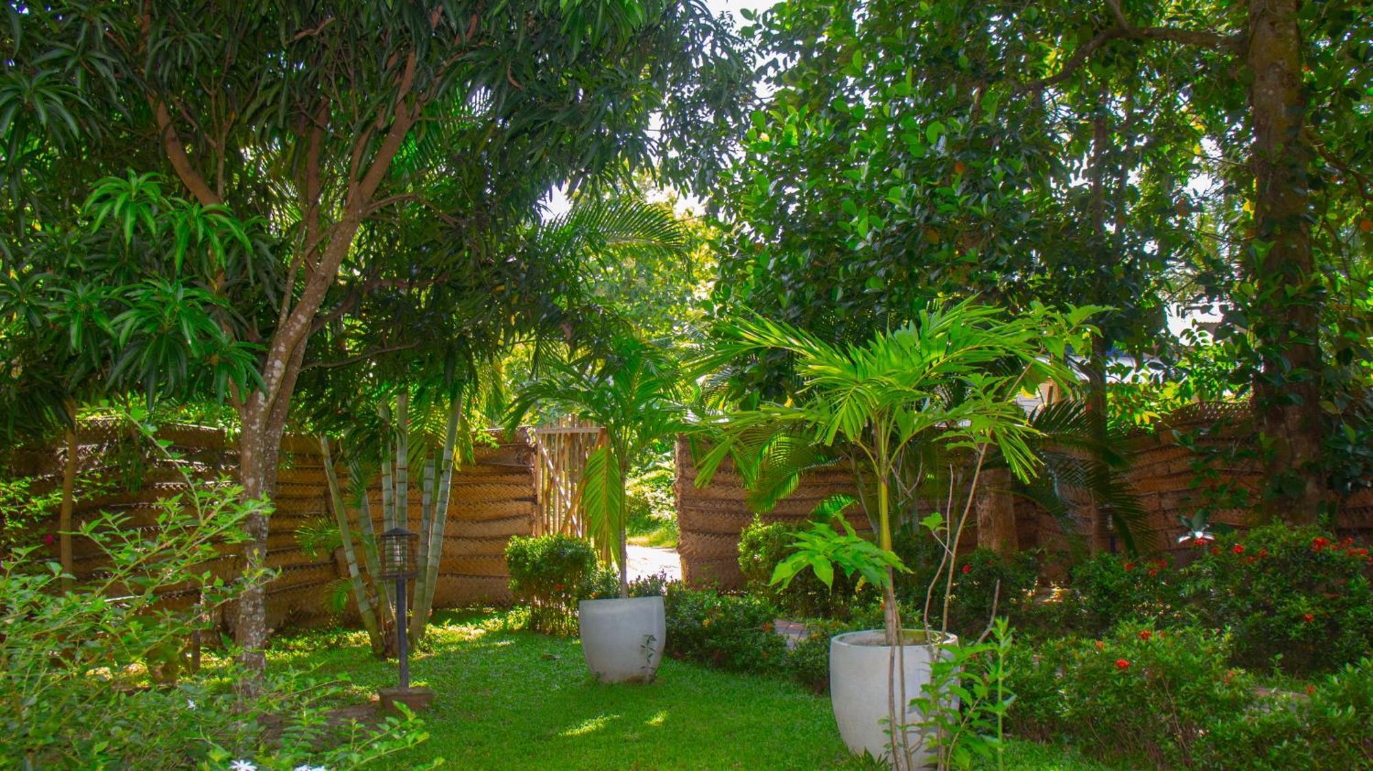 Yala Safari River View Hotel Tissamaharama Luaran gambar
